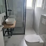 4 شقة