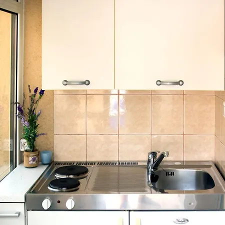 Apartment 4