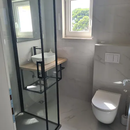 Apartment 4